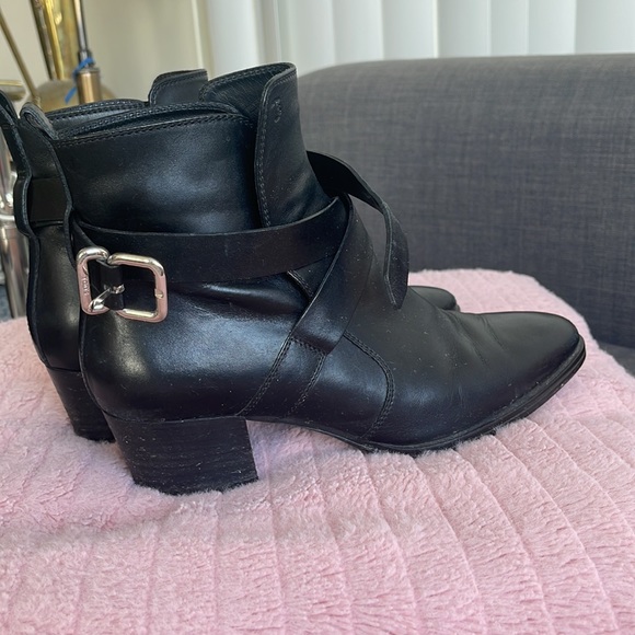 Tods Black boots size 35.5 fits size 6/36 - Picture 6 of 7